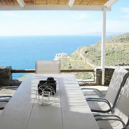 Kastellas Villas *